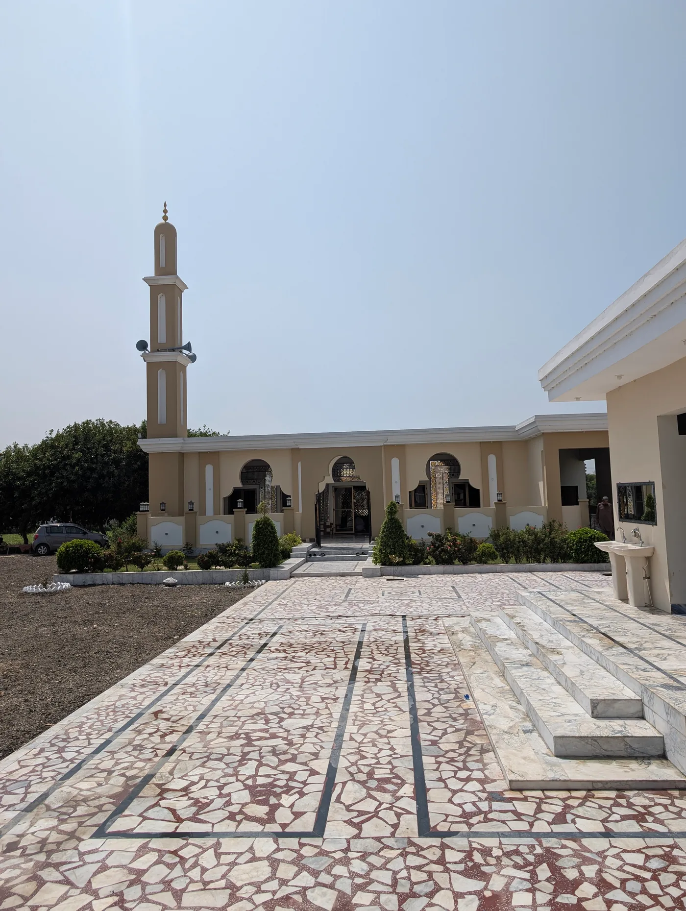 Khattak Hotel — Masjid